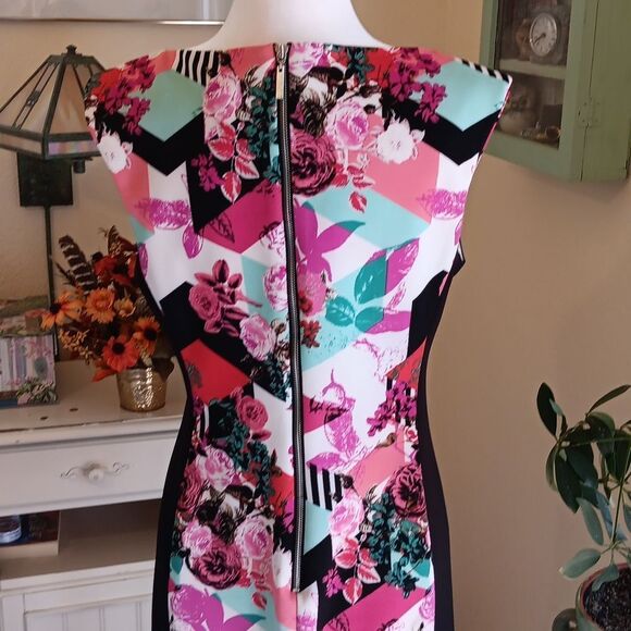 Bisou Bisou by Michele Bonbot Colorblock Dress. Abstract,  Colorblock,  Pencil - Picture 7 of 12